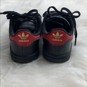 Toddler Size 9 Adidas Superstar Classics BlackRed Toddler Size 9 Adidas Superstar Classics BlackRed